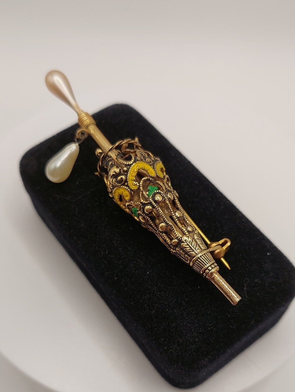 Victorian parasol umbrella vintage Gold Tone Enamel & Pearl Drop  Pendant Brooch